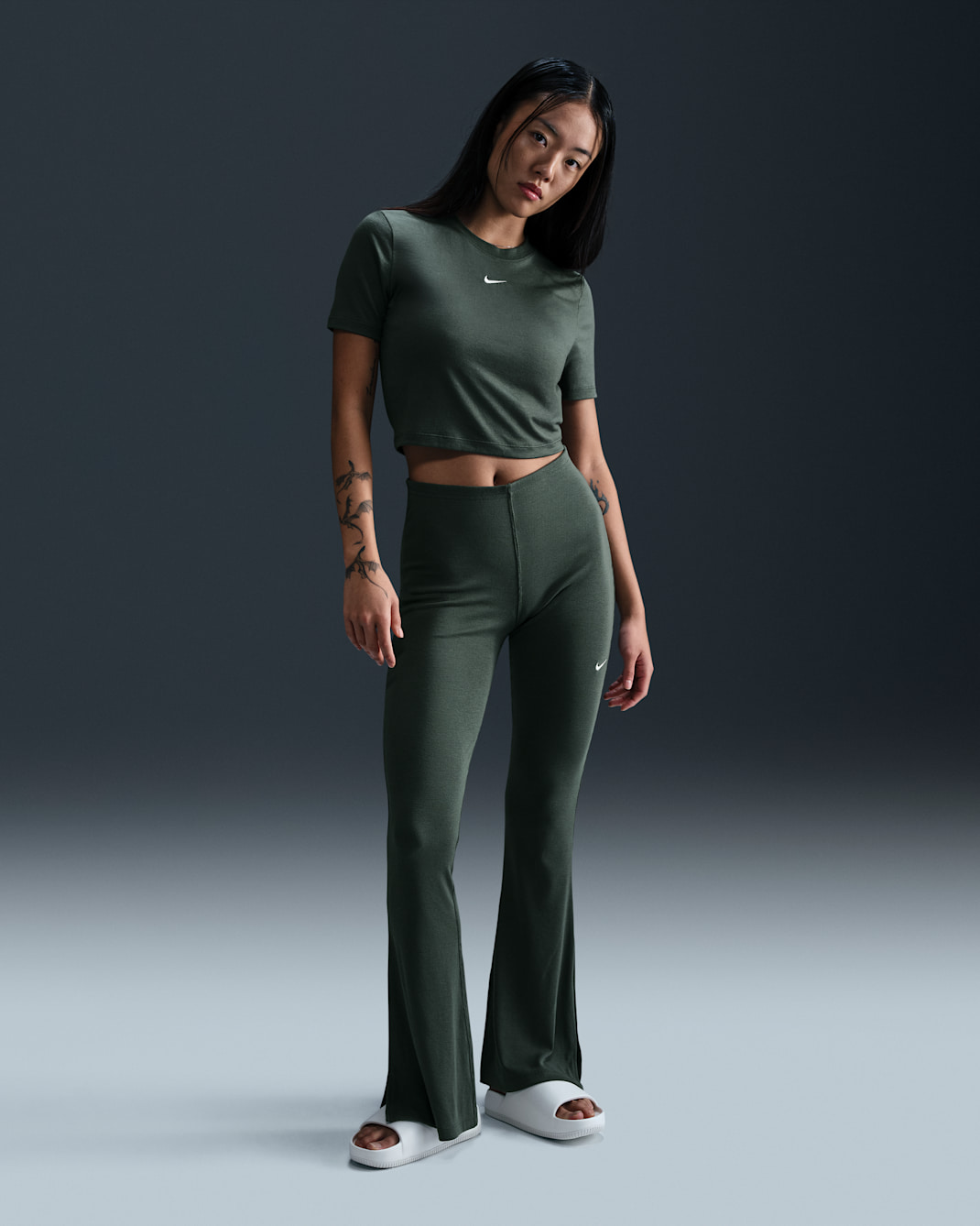 나이키 스포츠웨어 칠 니트 여성 타이트 미니 립 플레어 레깅스 - 빈티지 그린/세일