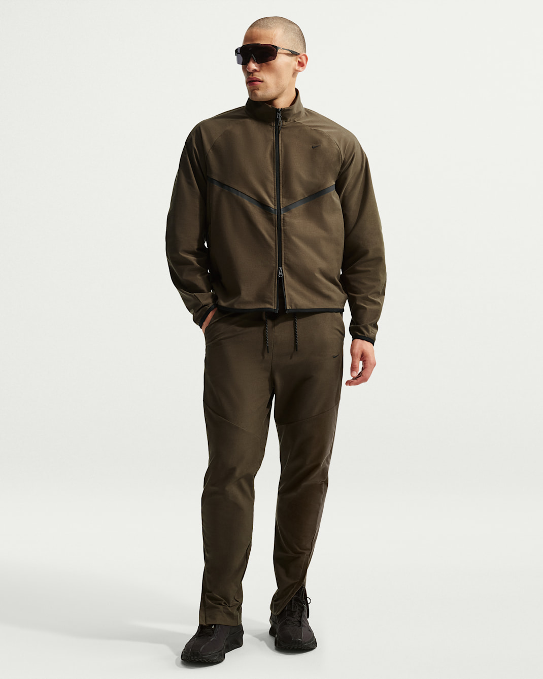 Pants de tejido Knit Dri-FIT Shori para hombre Nike Tech - Avellana oscuro/Negro