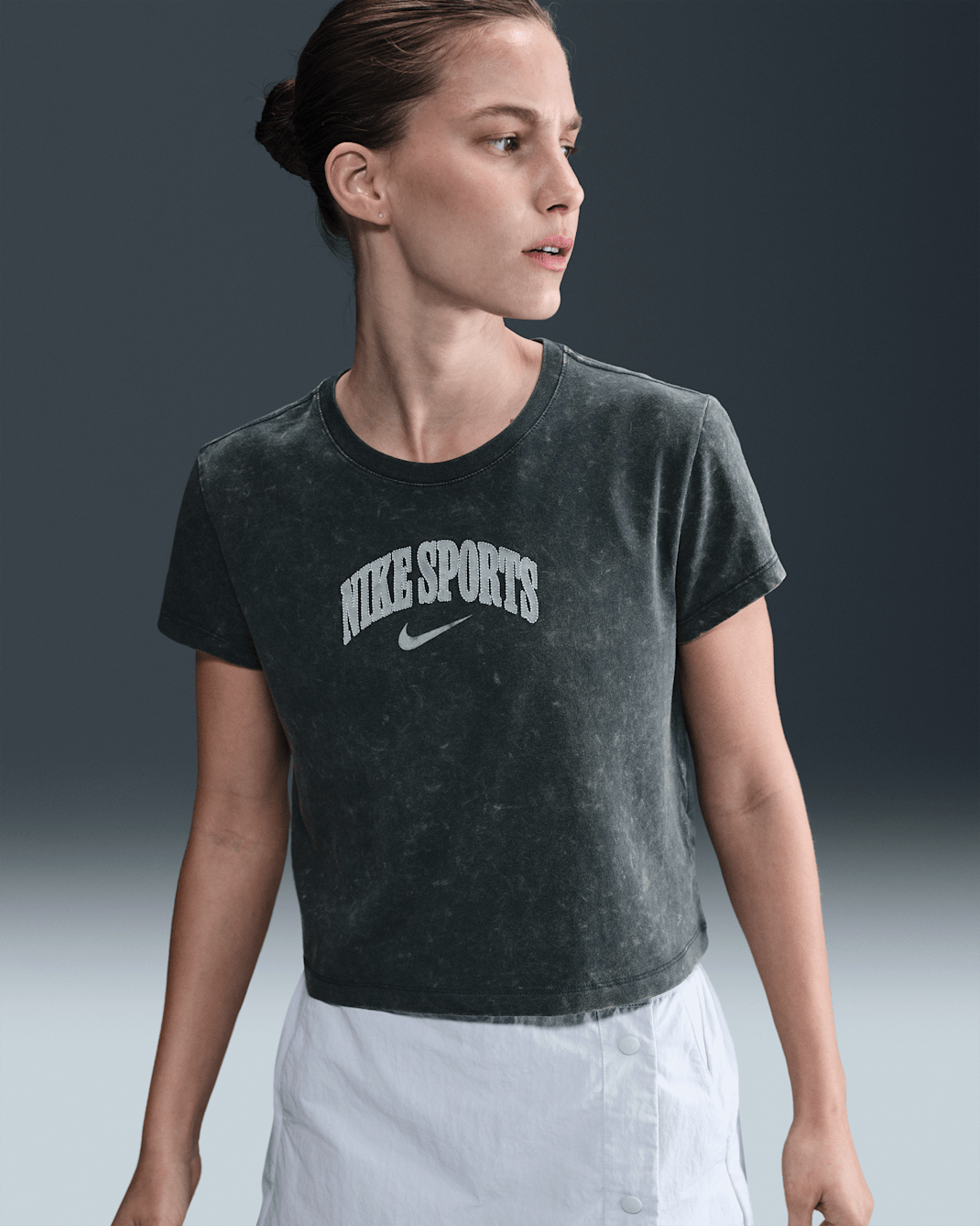 เสื้อยืดแขนสั้นผู้หญิง Nike Sportswear - Armory Navy