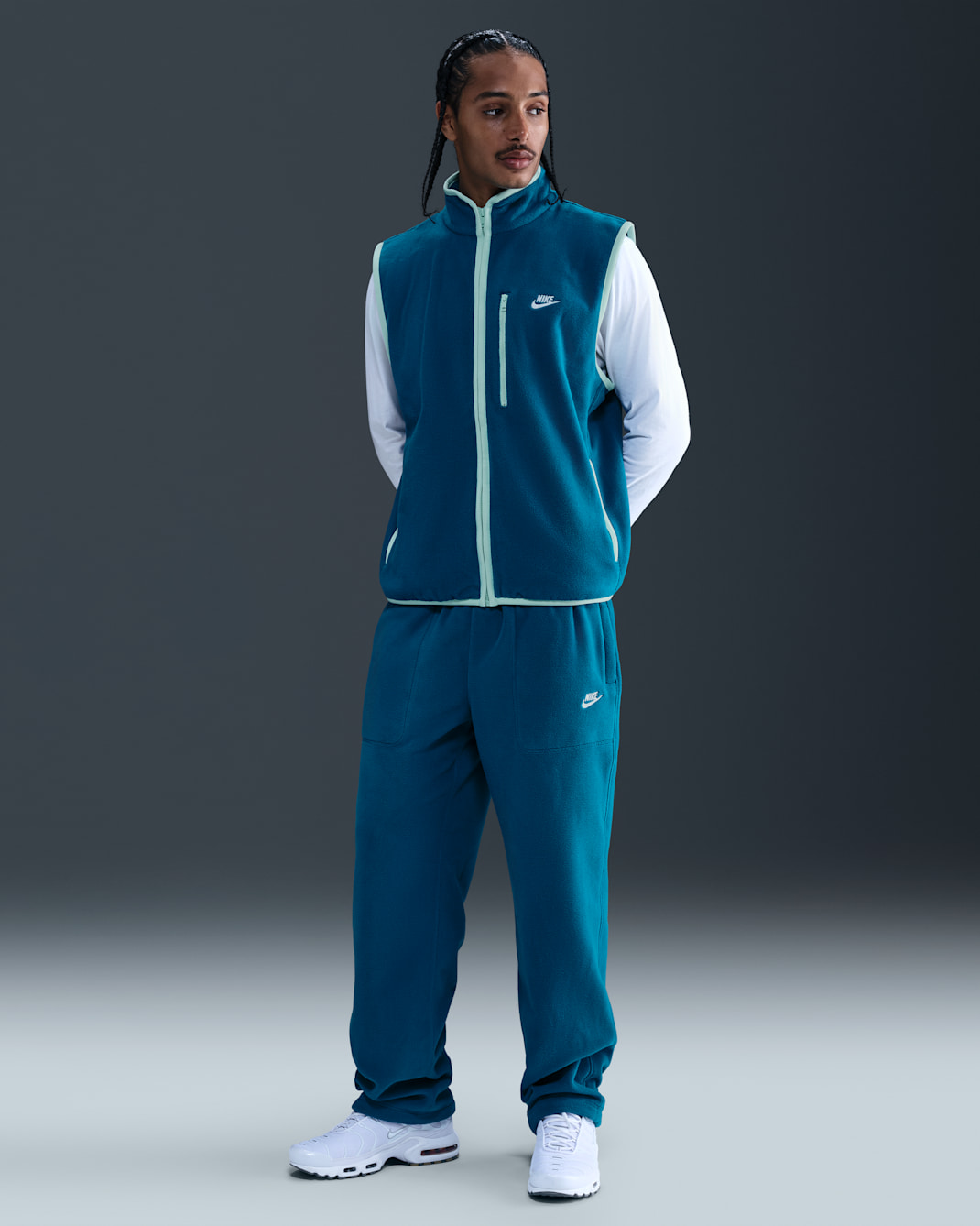 Nike Sportswear Club Men's Winterized Pants - Green Abyss/Mint Foam/White