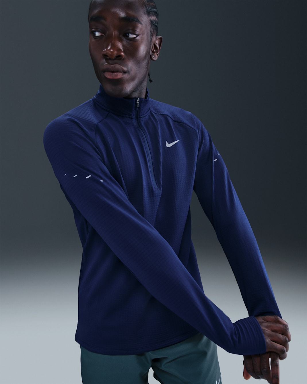 Nike Stride winterfestes Therma-FIT Repel Laufoberteil mit Halbreißverschluss (Herren) - Blue Void