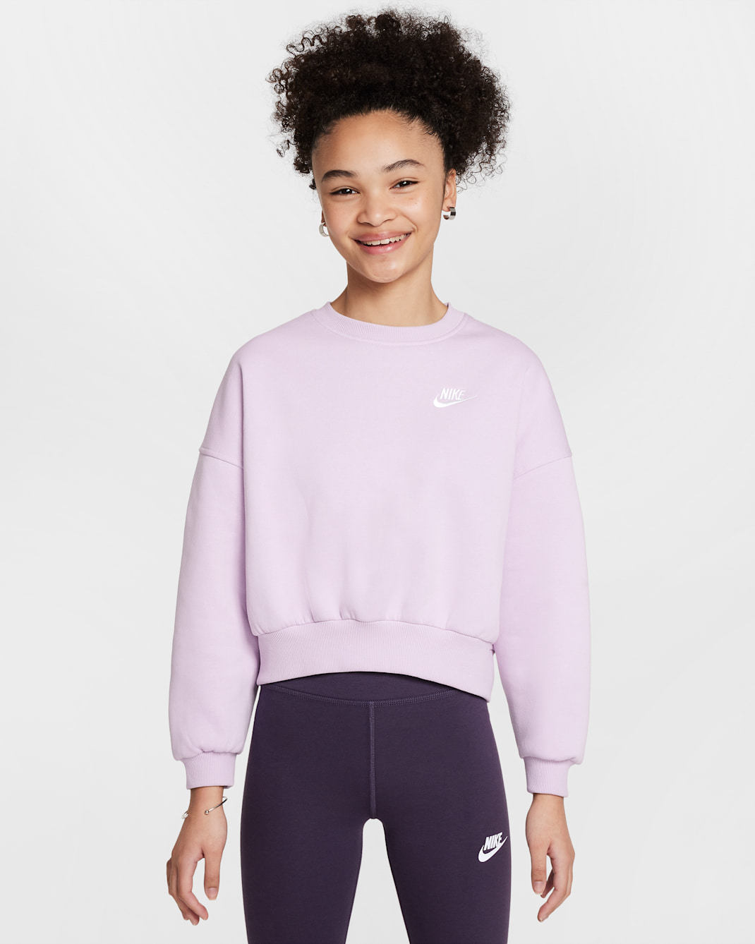 Nike Sportswear Club Fleece Girls' Boxy Crew-Neck Sweatshirt - Doll/White