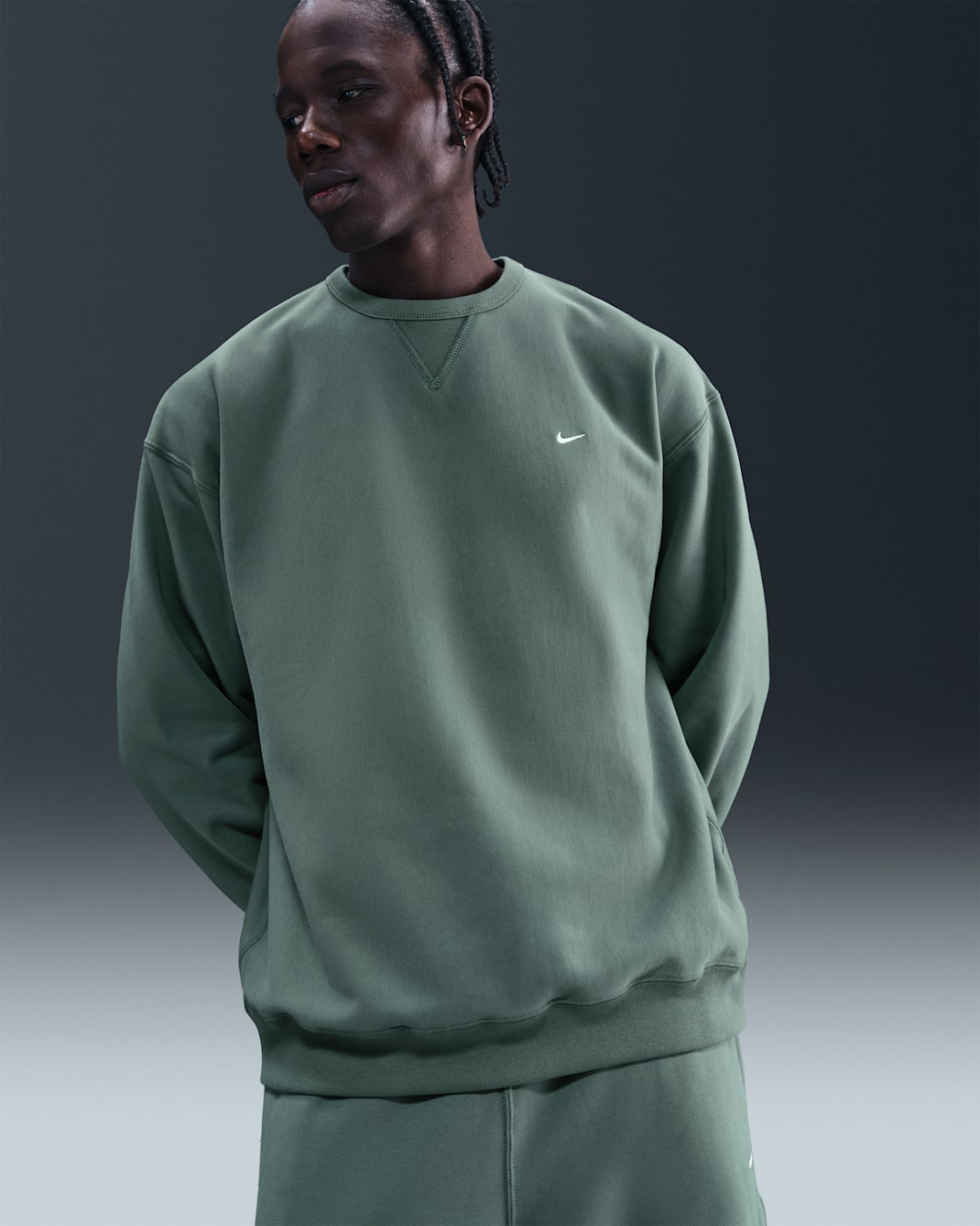 Nike Solo Swoosh Men's Fleece Crew - Clay Green/White