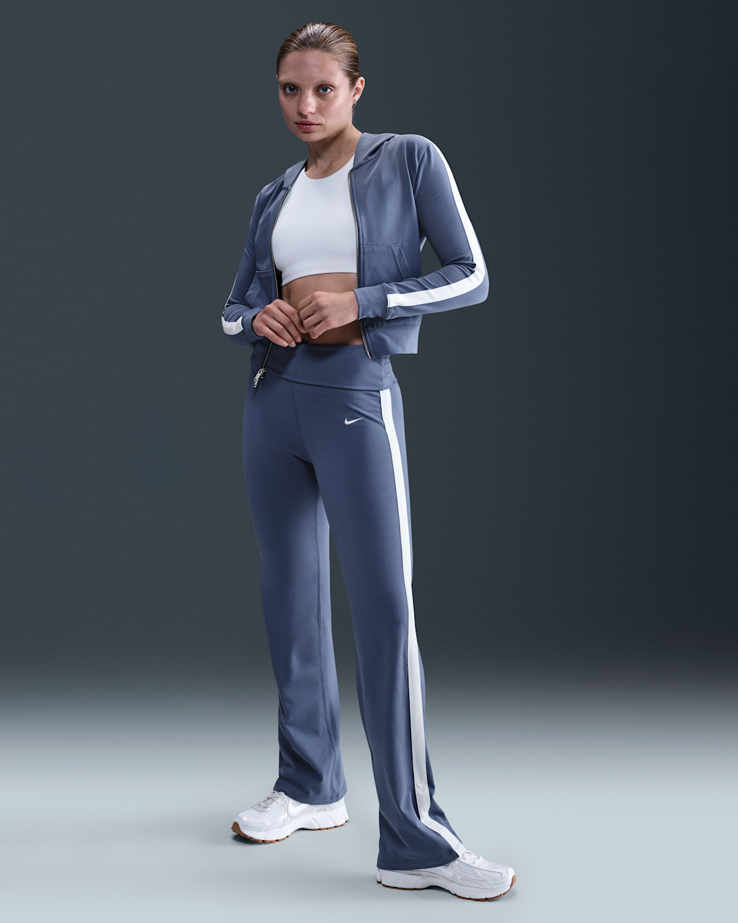 Nike Sportswear Women's High-Waisted Trousers - Slate/White