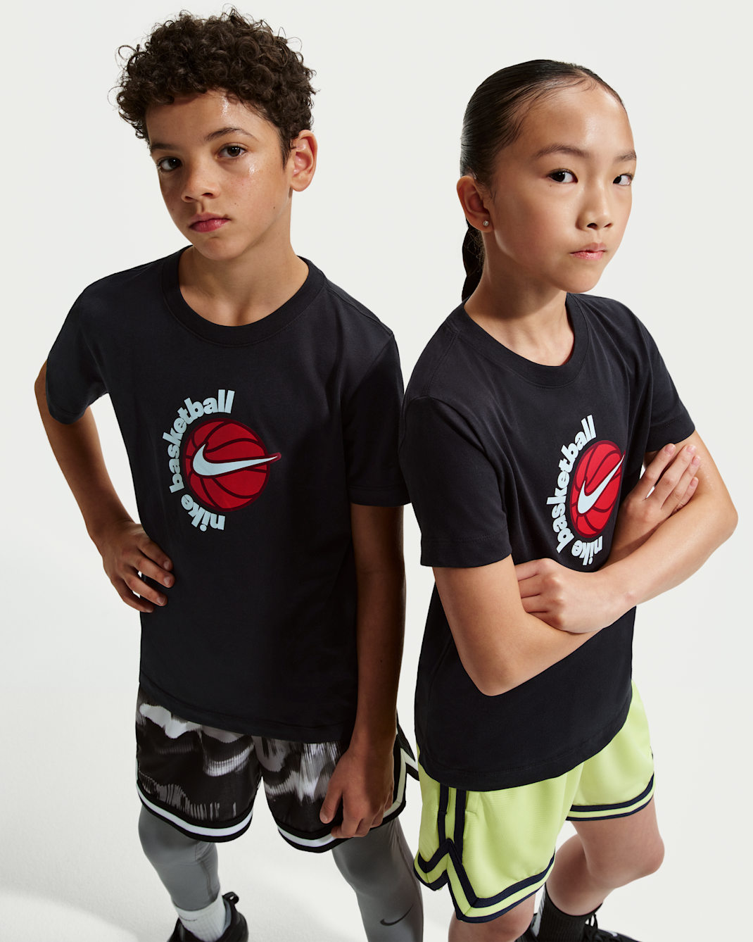 Playera para niños talla grande Nike Básquetbol - Negro