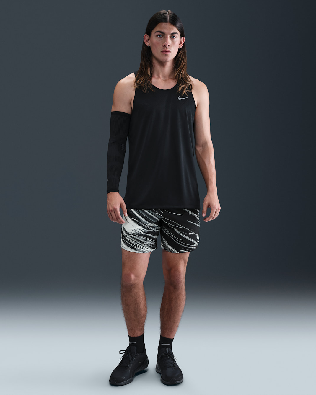 Nike Stride Men's Dri-FIT 18cm (approx.) Briefs-Lined Running Shorts - Photon Dust/Off-Noir