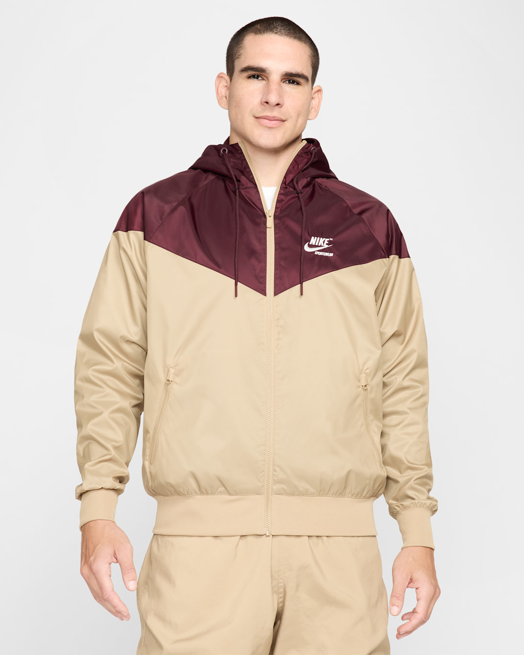 Chamarra forrada de tejido Woven para hombre Nike Windrunner - Burdeos enérgico/Beige paracaídas/Vela