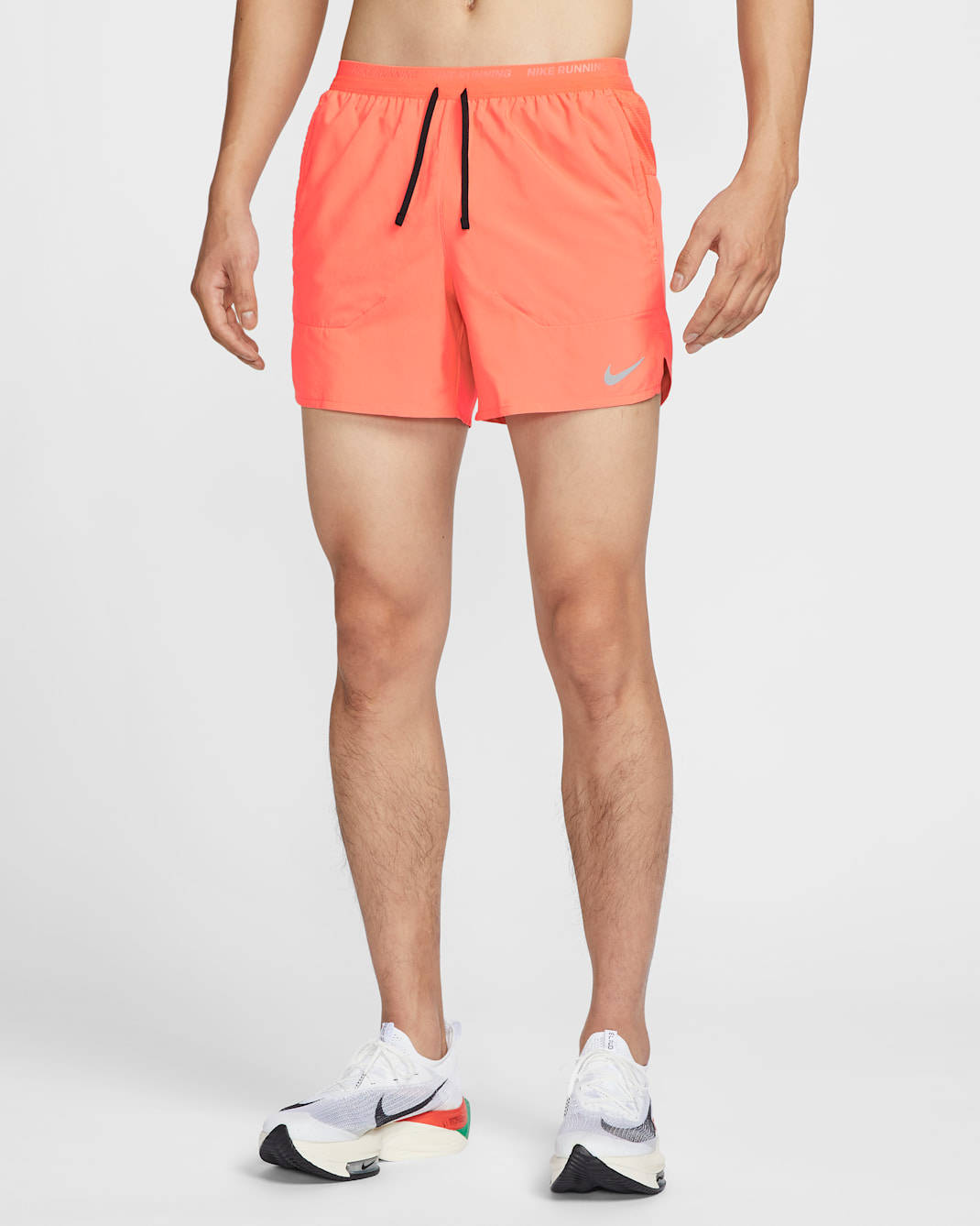 나이키 드라이 핏 스트라이드 남성 5인치 브리프 라인드 러닝 쇼츠 - 라이트 와일드 망고/블랙