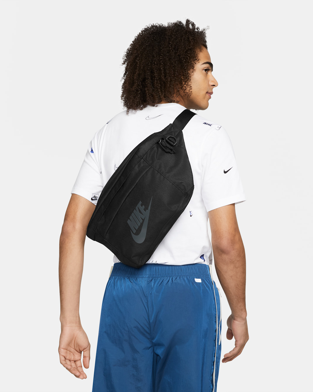 กระเป๋าคาดเอว Nike Tech (10 ล.) - ดำ/ดำ/Anthracite