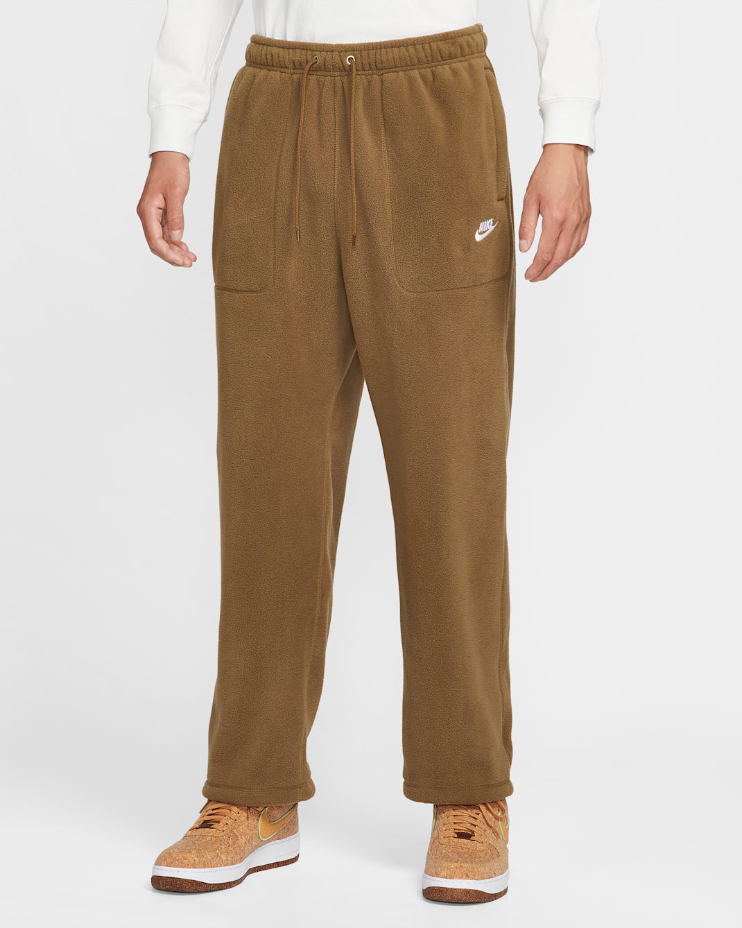 나이키 스포츠웨어 클럽 남성 윈터라이즈드 팬츠 - 모스우드 브라운/캠프파이어 오렌지/화이트