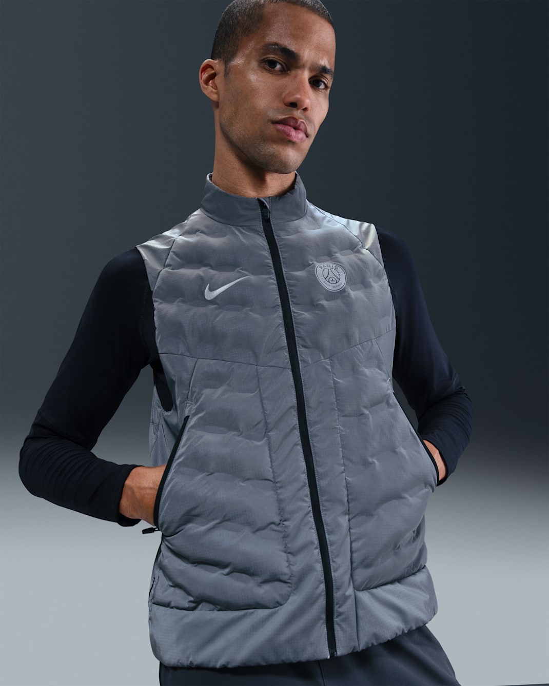 Paris Saint-Germain Running Division Men's Nike Therma-FIT ADV Football Gilet - Reflect Silver/Particle Grey