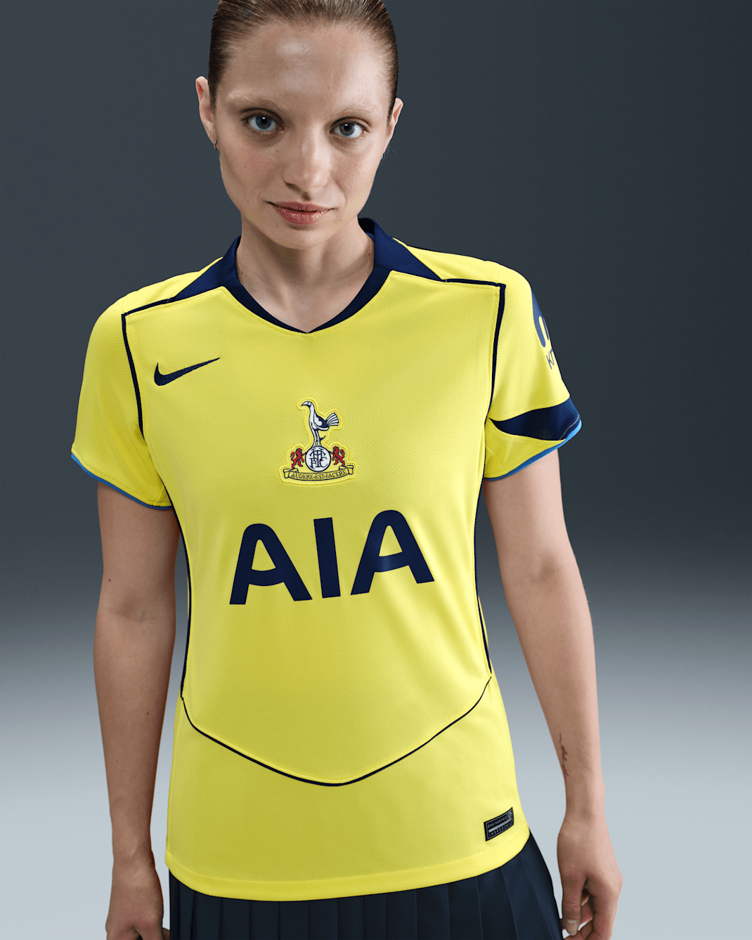 Tottenham Hotspur 2025/26 Stadyum Üçüncü Nike Dri-FIT Total 90 Kadın Futbol Taraftar Forması - Dynamic Yellow/Blue Void/Pacific Blue/Blue Void