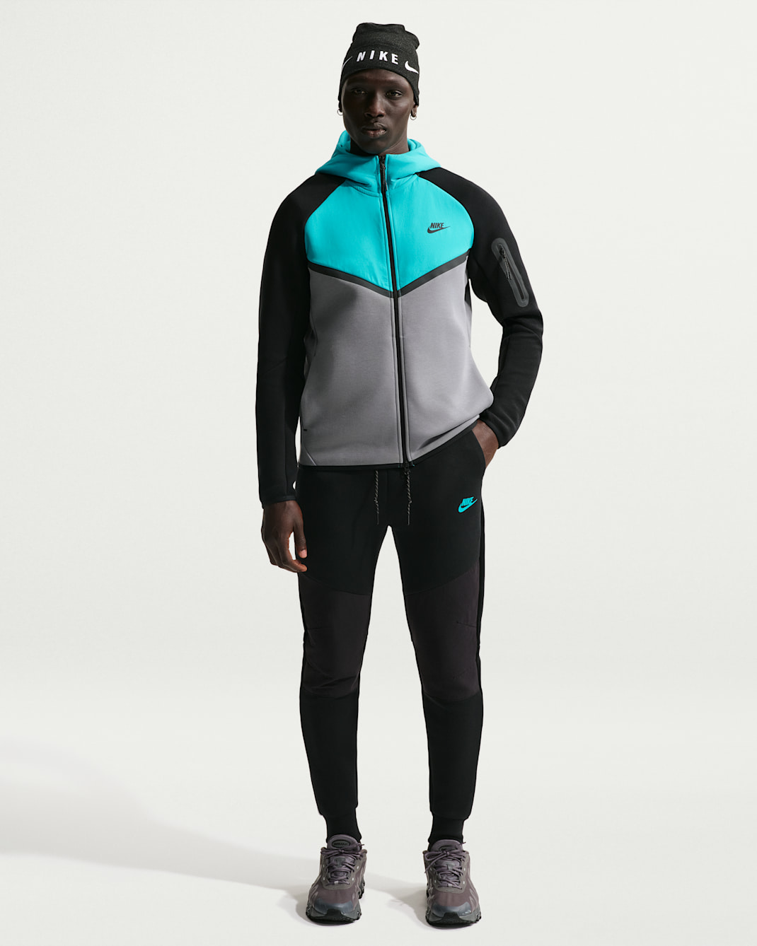 Pantalon de jogging en tissu Fleece Nike Tech pour homme - Noir/Noir/Dusty Cactus