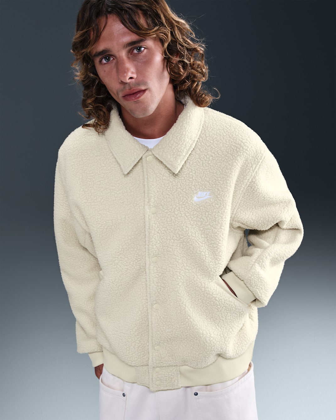 Nike Sportswear Club Men's High-Pile Fleece Coaches Jacket - Light Khaki/White