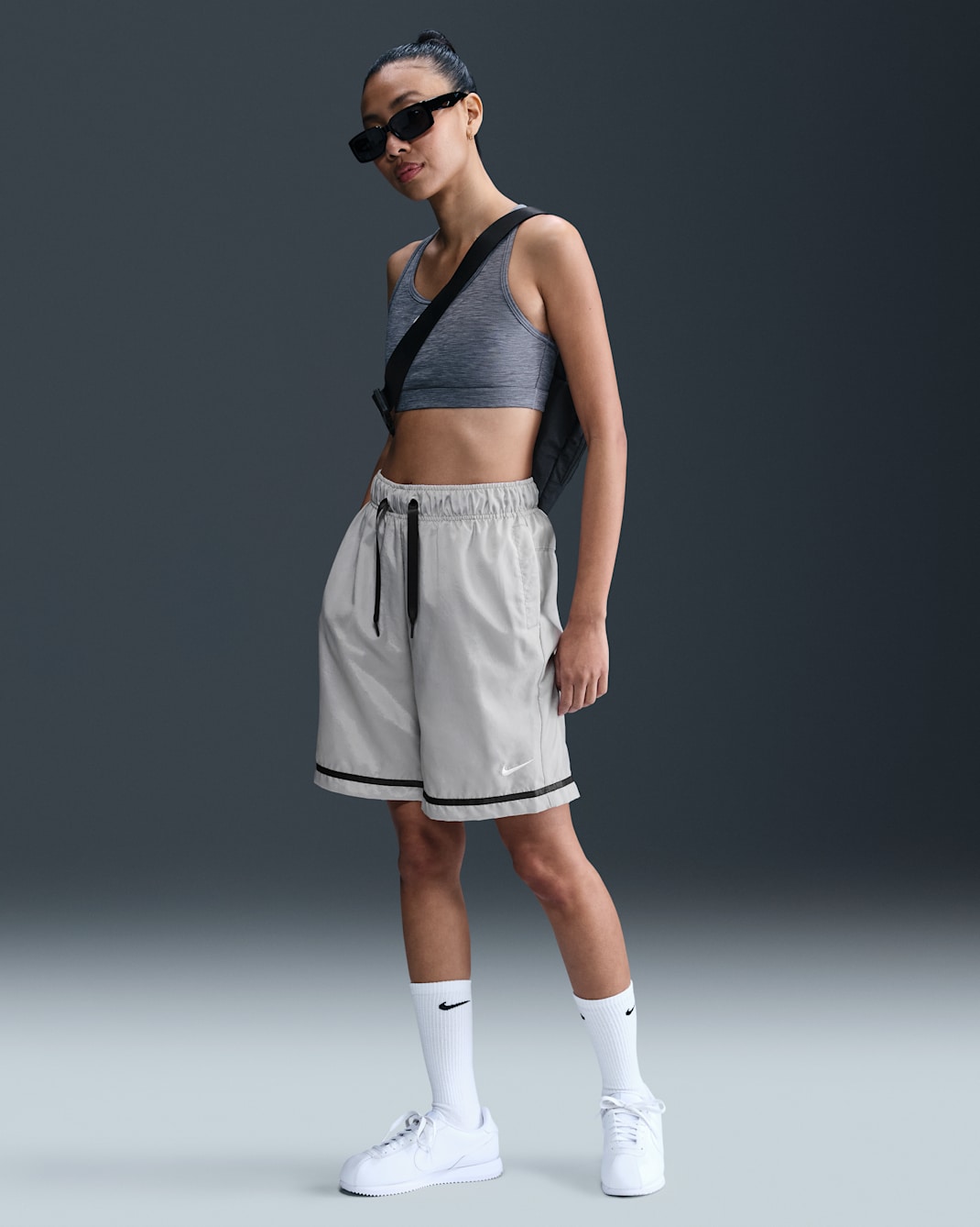 나이키 스포츠웨어 여성 우븐 쇼츠 - 라이트 스모크 그레이/앤트러사이트/서밋 화이트