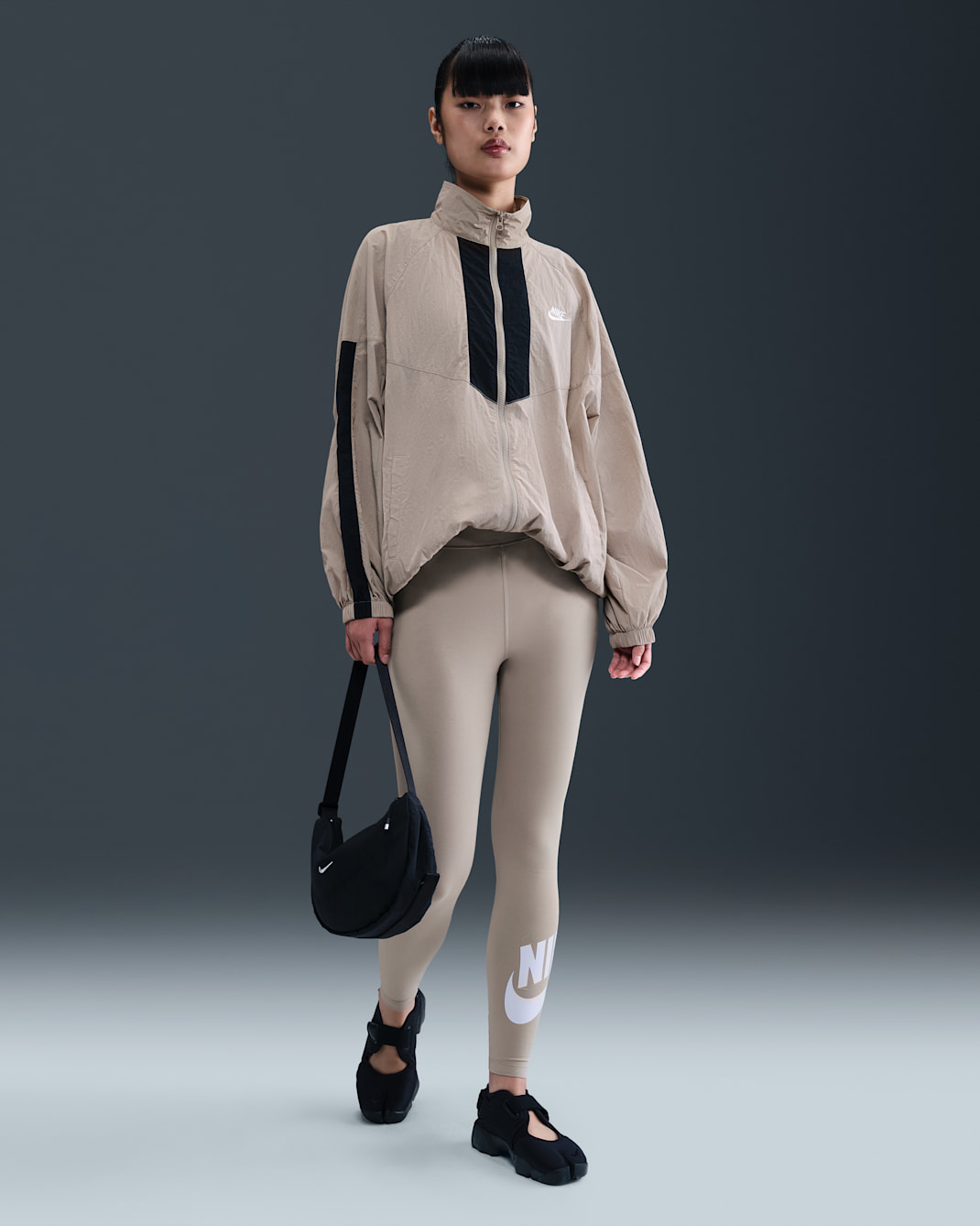 Nike Sportswear Classics Women's High-Waisted Graphic Leggings - College Grey/White