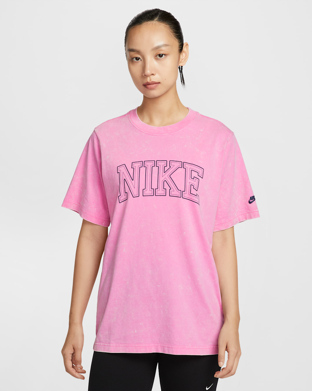 Nike Sportswear Classics Women's Loose T-Shirt - Playful Pink