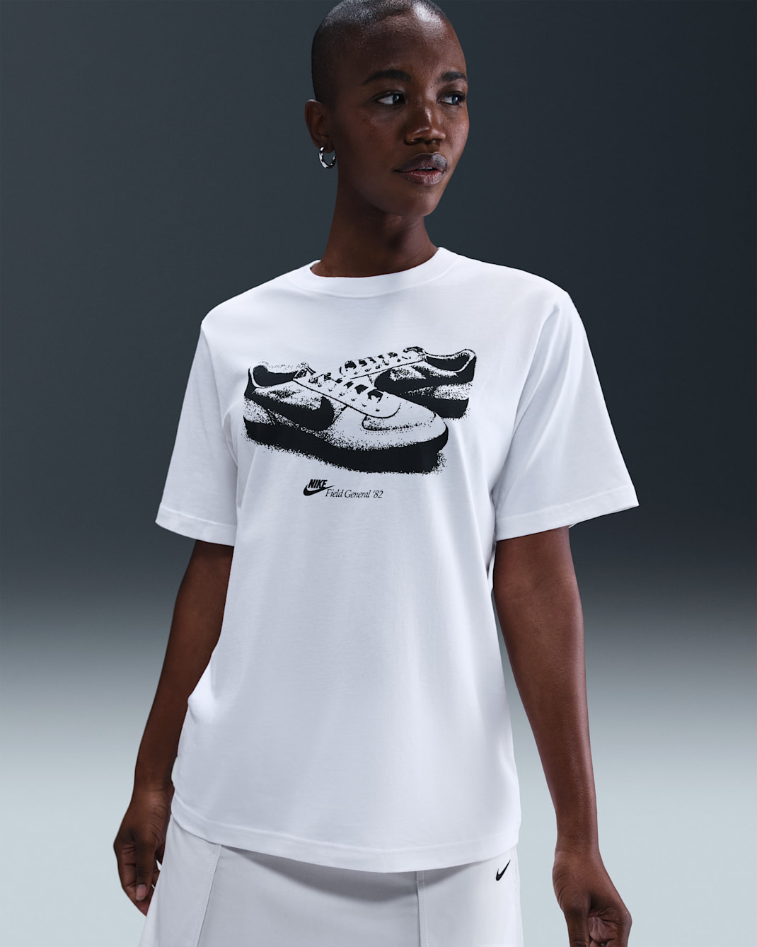 Nike Sportswear Women's Loose T-Shirt - White