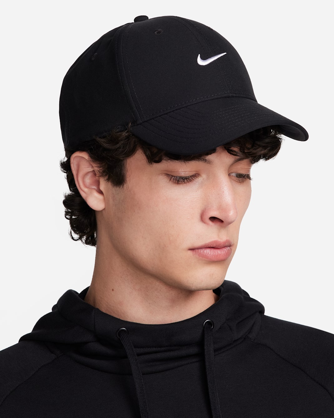 Gorra Swoosh con estructura Nike Club - Negro/Blanco
