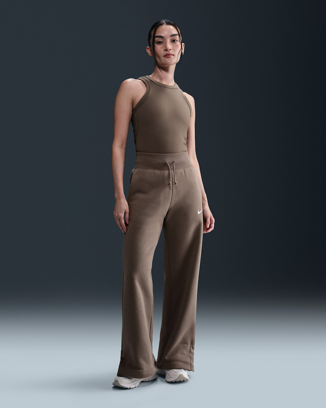 Nike Sportswear Phoenix Fleece Women's High-Waisted Wide-Leg Tracksuit Bottoms - Mink Brown/Sail