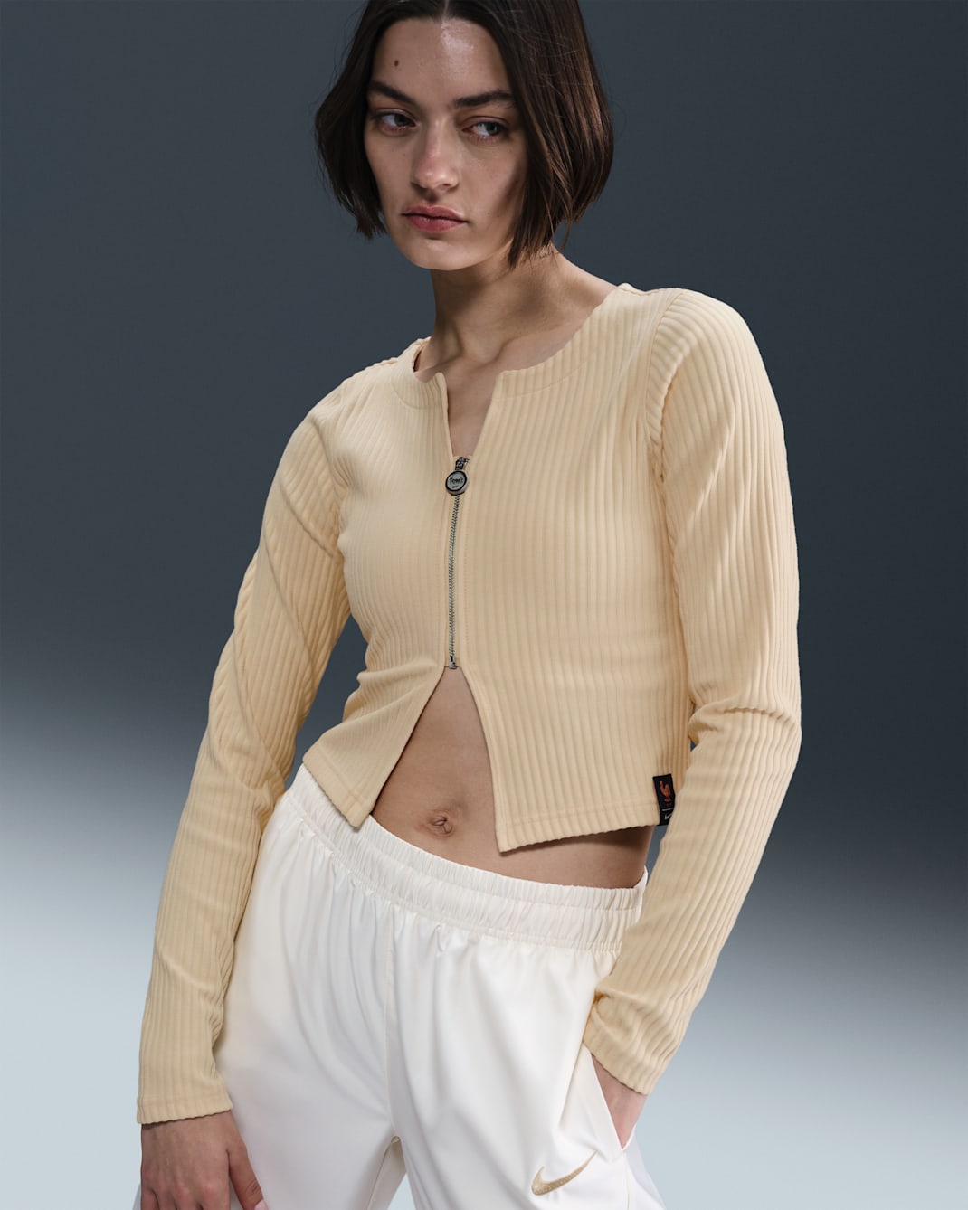 FFF Chill Rib Women's Nike Football Slim Full-Zip Cardigan - Pale Vanilla/Pale Ivory