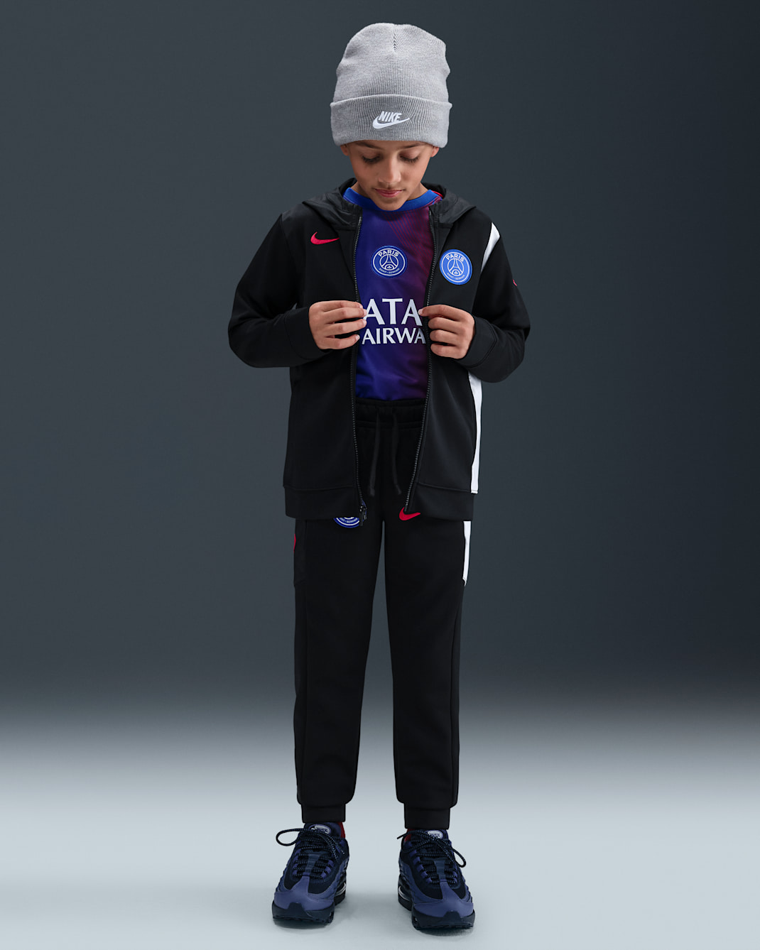 Paris Saint-Germain Third Older Kids' Nike Total 90 Football Woven Tracksuit - Black/White/Global Red