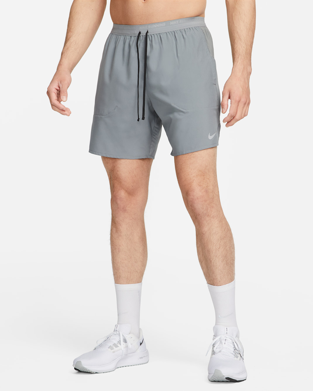 Shorts da running 18 cm con slip foderati Dri-FIT Nike Stride – Uomo - Smoke Grey/Nero