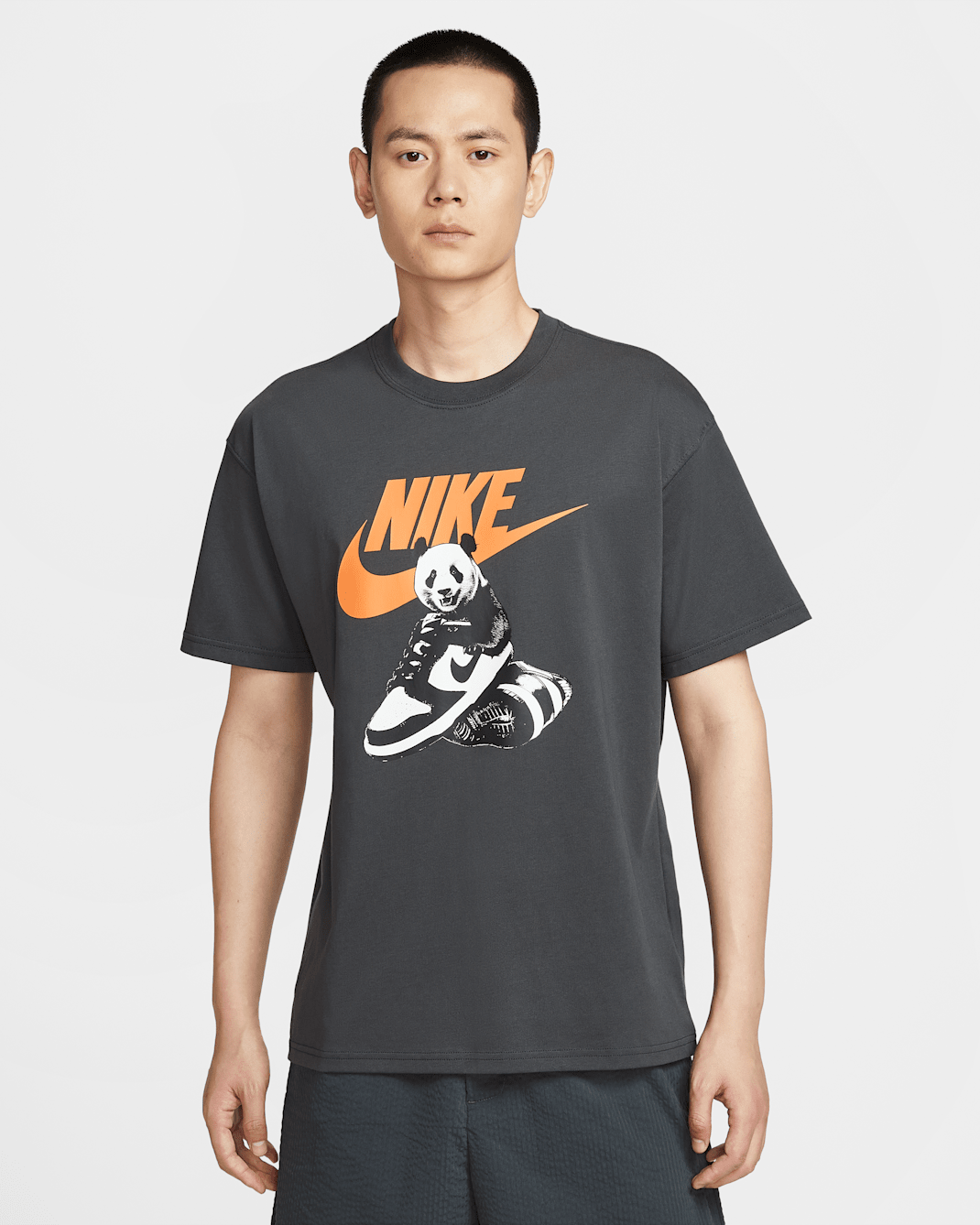 Nike Sportswear Men's T-Shirt - Anthracite