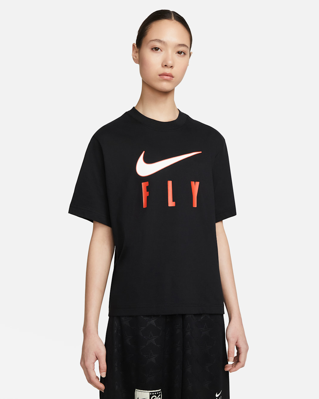 Nike Dri-FIT Swoosh Fly 女款直筒 T 恤 - 黑色/Picante Red/白色