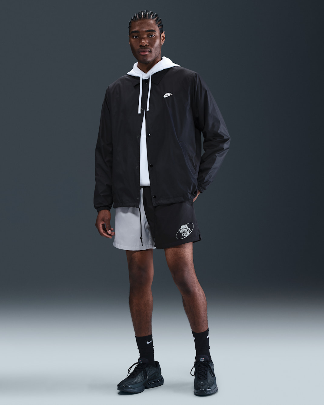 Shorts Flow para hombre Nike Club - Gris humo claro/Negro/Negro