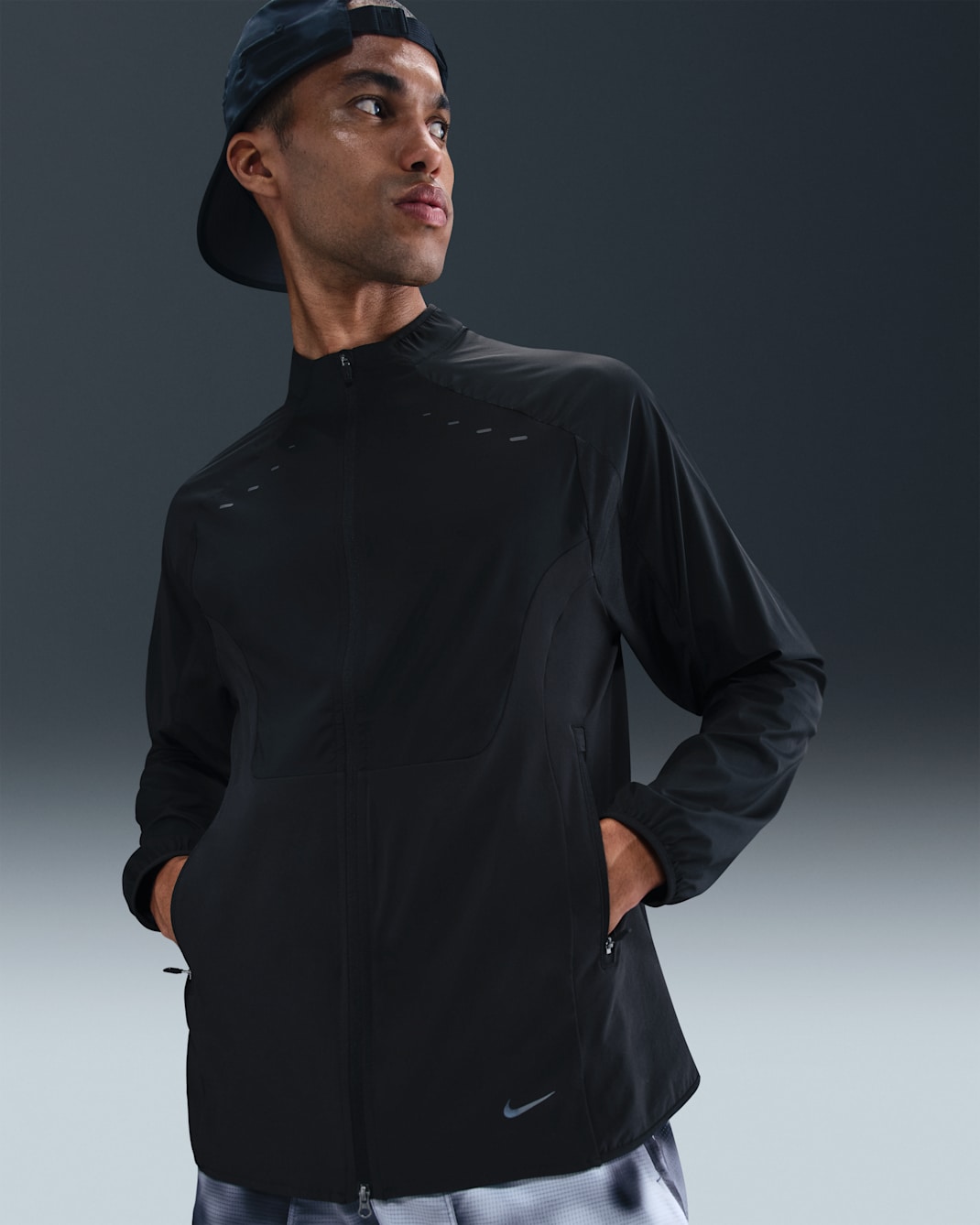 Nike Run-letvægtsløbejakke til mænd - sort