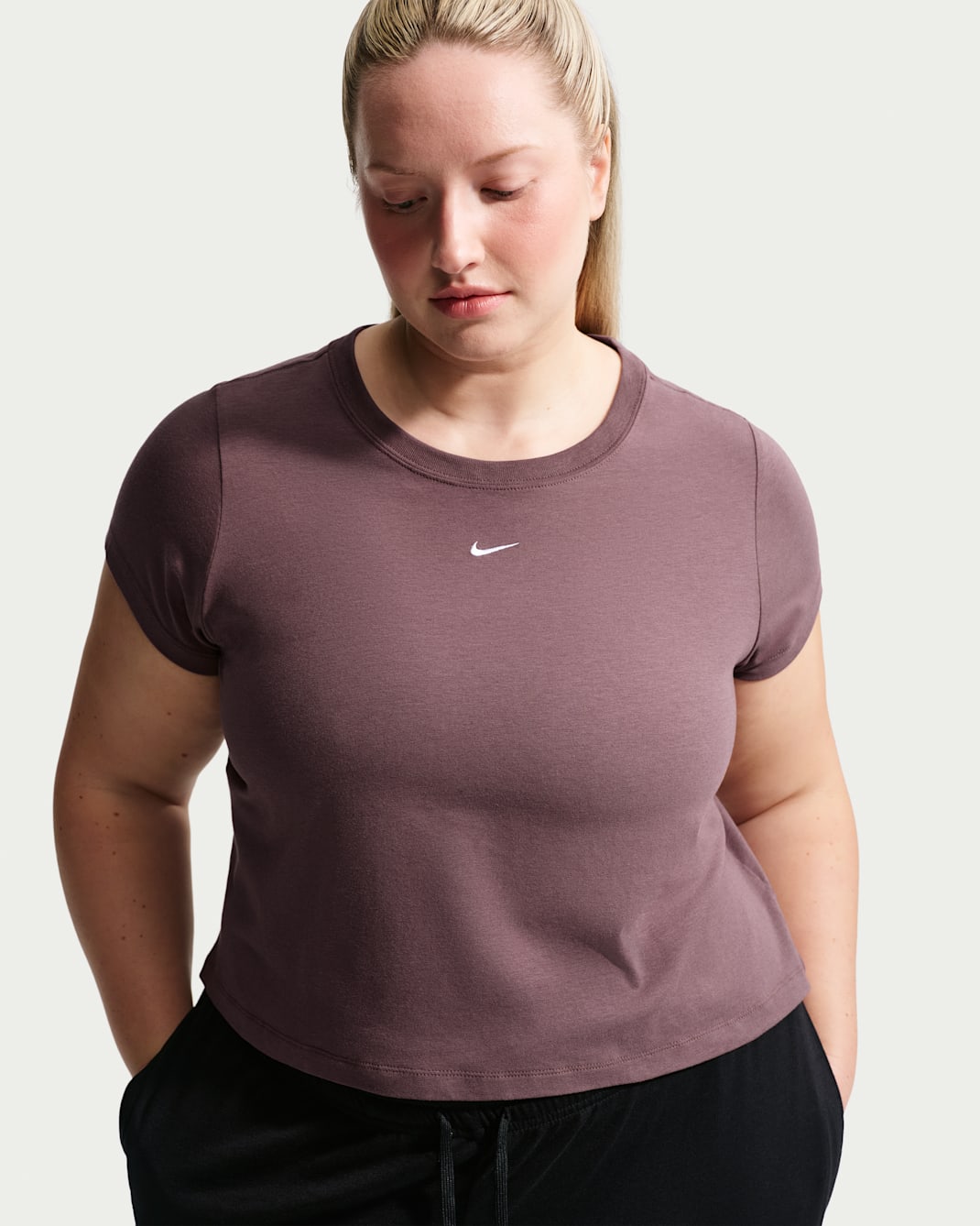 Nike Sportswear Chill Knit Women's Cropped T-Shirt (Plus Size) - Tattoo/White
