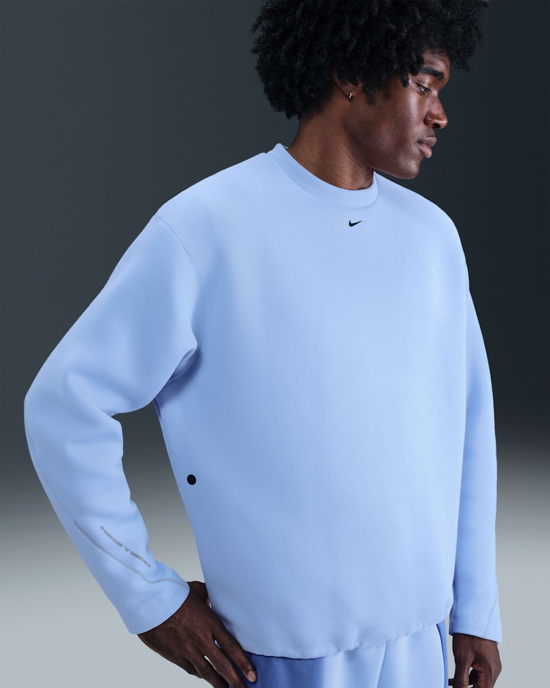 Sudadera de cuello redondo de tejido Fleece de ajuste holgado para hombre Nike Tech - Aluminio/Negro