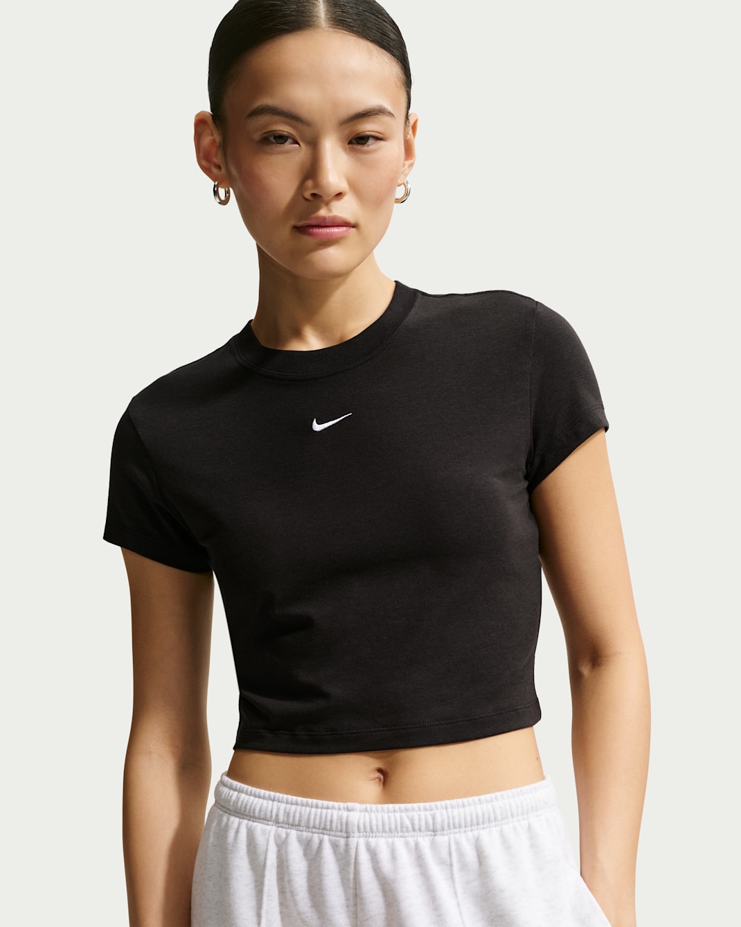 Nike Sportswear Chill Knit Women's Cropped T-Shirt - Black/White
