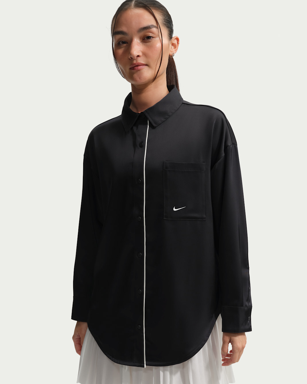 나이키 스포츠웨어 여성 오버사이즈 새틴 긴팔 탑 - 블랙/세일