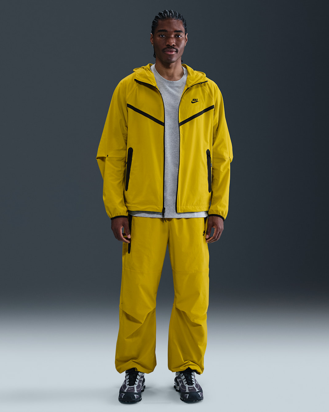 Nike Tech Men's Woven Oversized Pants - Bright Citron/Bright Citron/Black