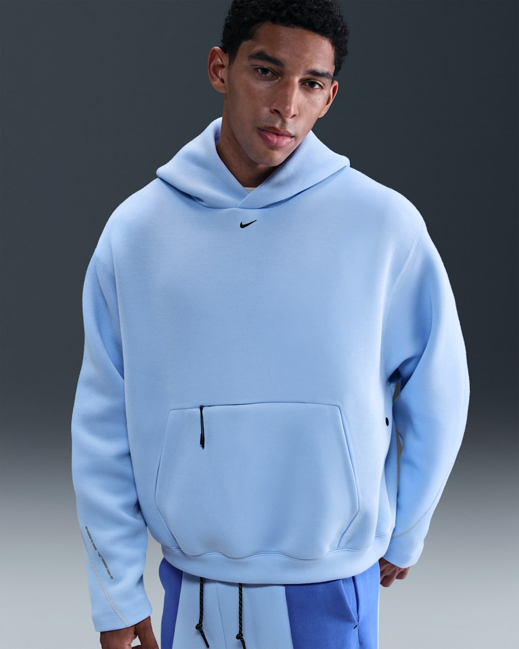 Sudadera con gorro de tejido Fleece oversized para hombre Nike Tech - Aluminio/Negro