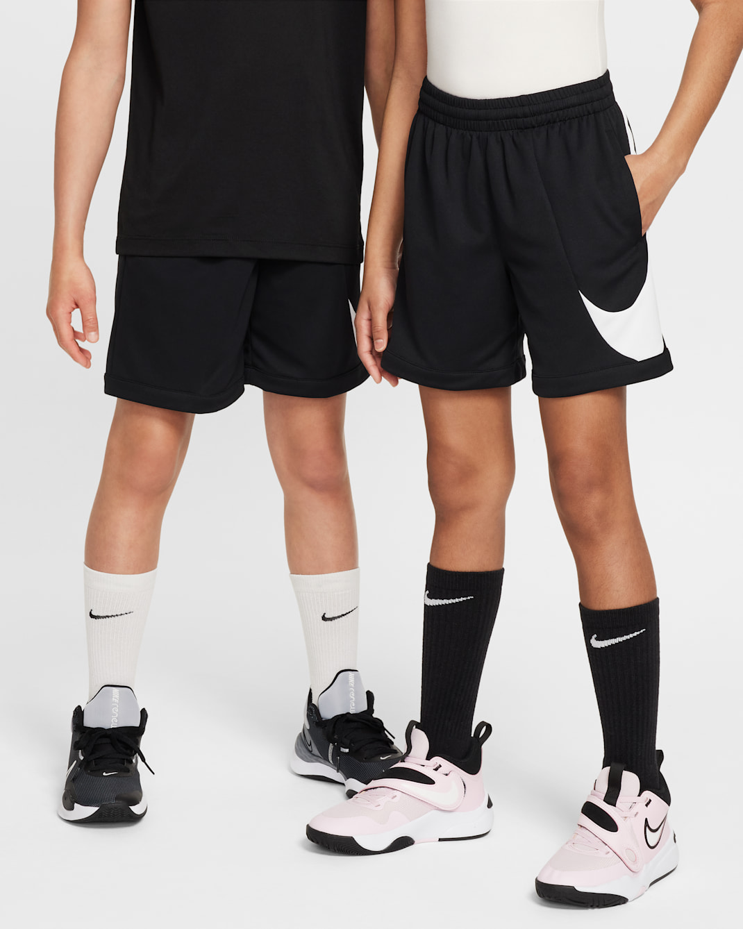 Short de training Dri-FIT Nike Multi+ pour ado - Noir/Blanc/Noir
