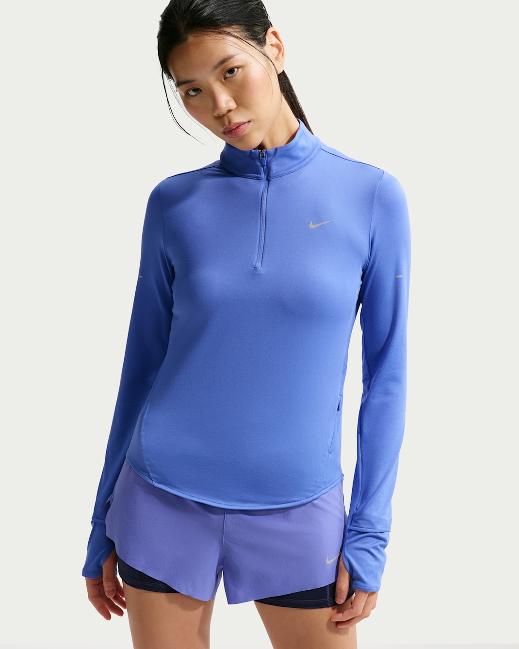 Playera de correr Dri-FIT UV de cierre de 1/4 para mujer Nike Swift - Zafiro