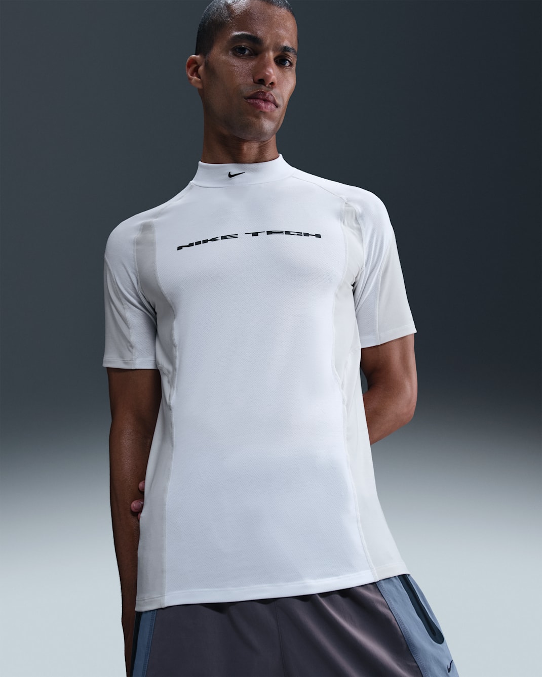 Nike Tech Men's Dri-FIT Short-Sleeve Base Layer - White/Light Bone/Light Bone/Black