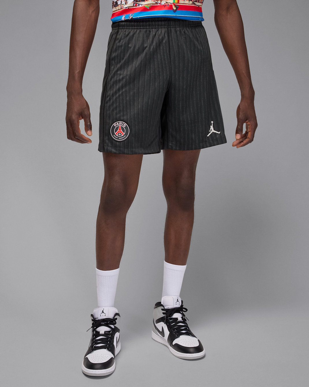 Paris Saint-Germain 2025/26 Stadium Fourth Men's Jordan Dri-FIT Football Replica Shorts - Off-Noir/Black/Pearl Pink