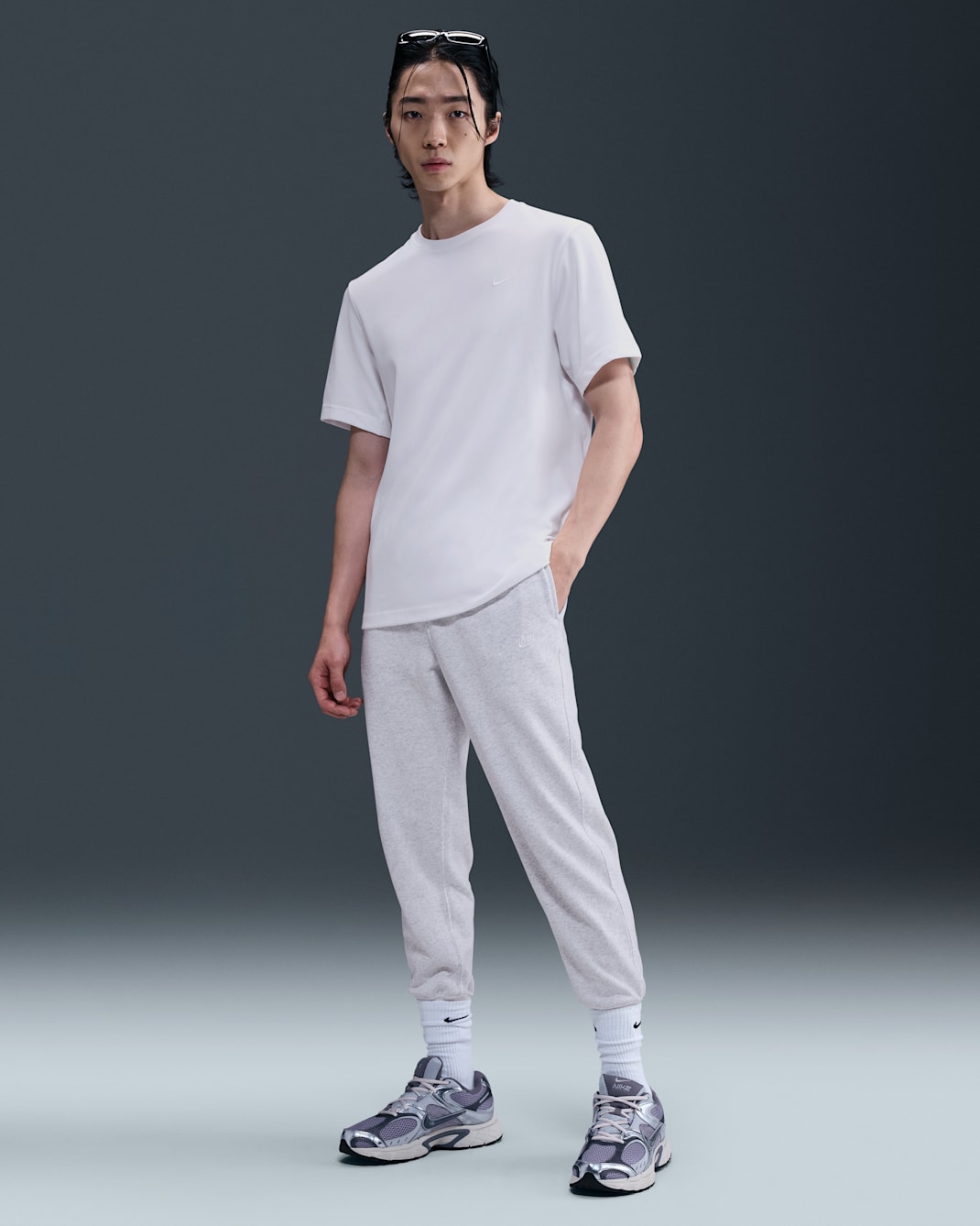 Nike Club Men's French Terry Joggers - Birch Heather/White/White