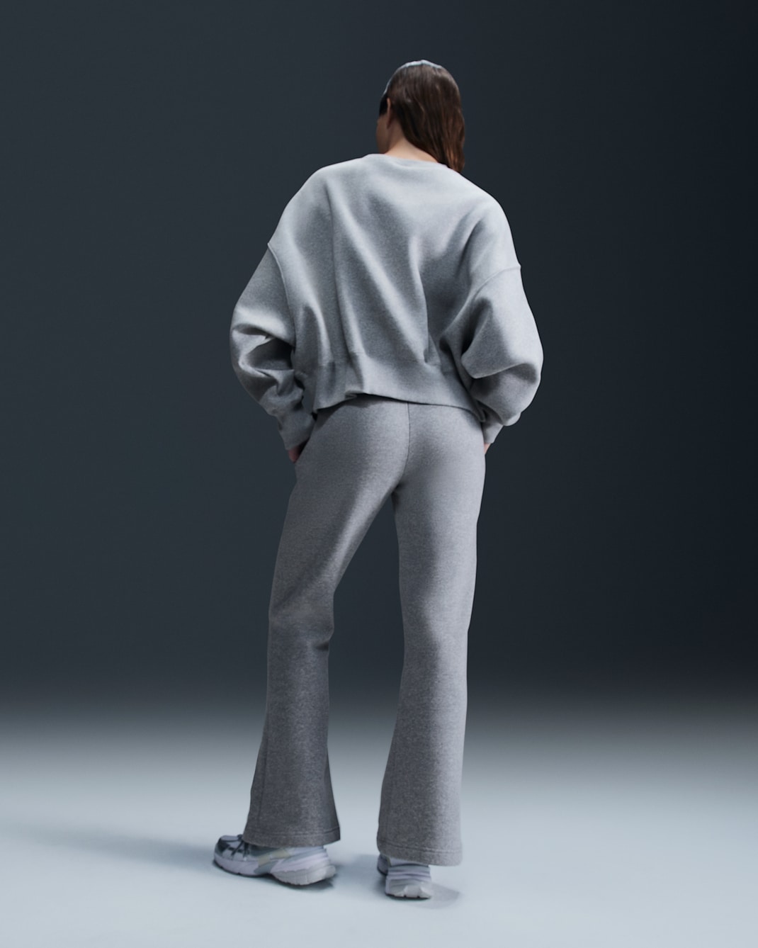 Nike Sportswear Phoenix Fleece extra oversized sweatshirt met ronde hals voor dames - Dark Grey Heather/Sail