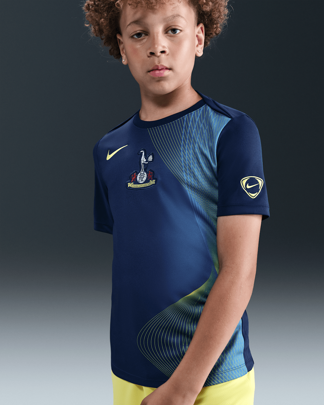 Tottenham Hotspur Academy Pro Third Older Kids' Nike Dri-FIT Total 90 Football Pre-Match Top - Blue Void/Dynamic Yellow/Dynamic Yellow