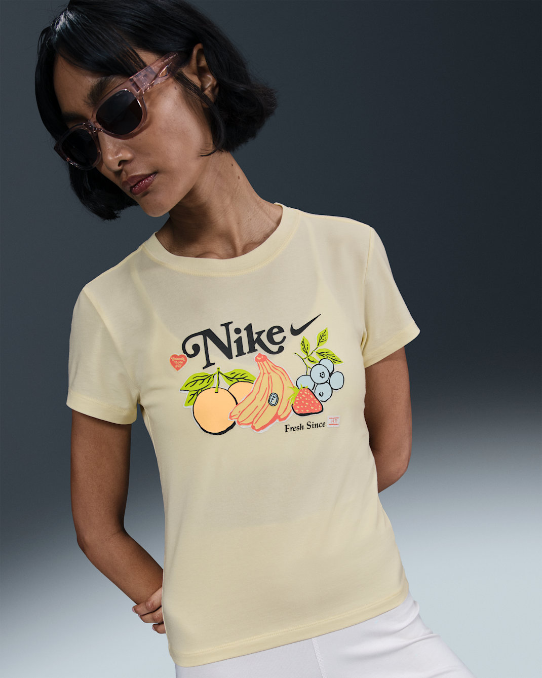 Playera slim cropped para mujer Nike Sportswear Chill Knit - Alabastro