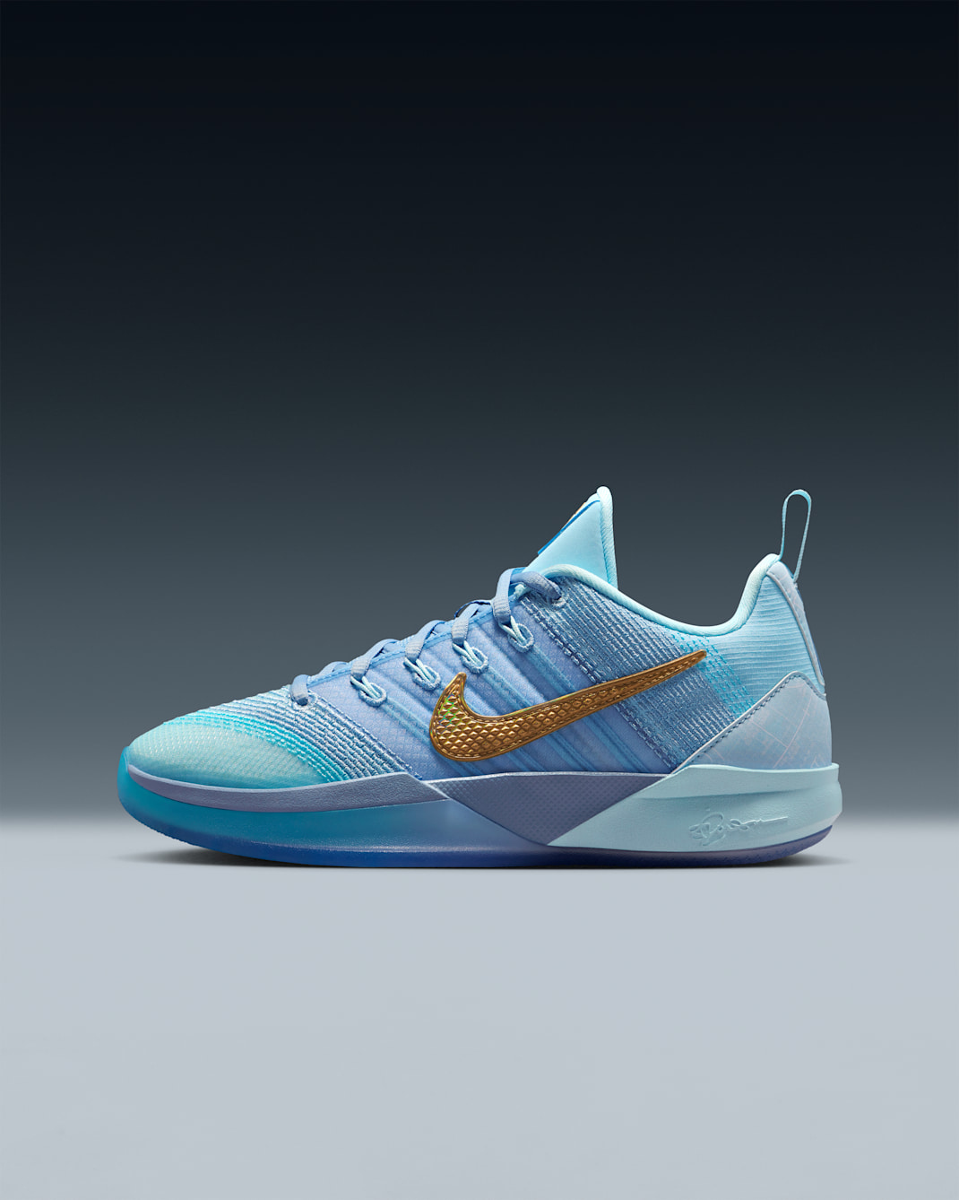 รองเท้าบาสเก็ตบอลเด็กโต Sabrina 3 "Blueprint" - Glacier Blue/Light Armory Blue/Still Blue/Metallic Gold