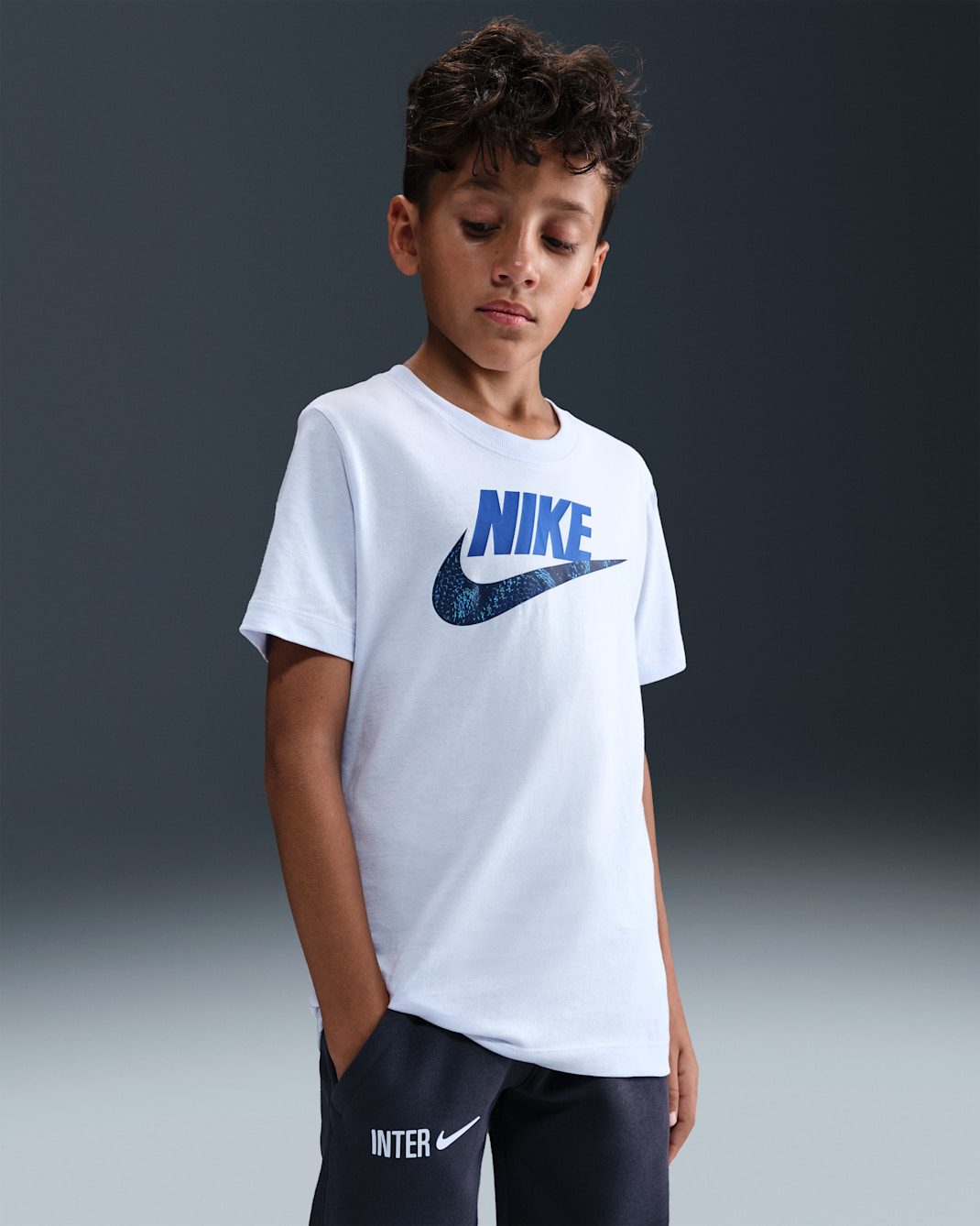 Inter Milan Nike Soccer póló nagyobb gyerekeknek - Football Grey