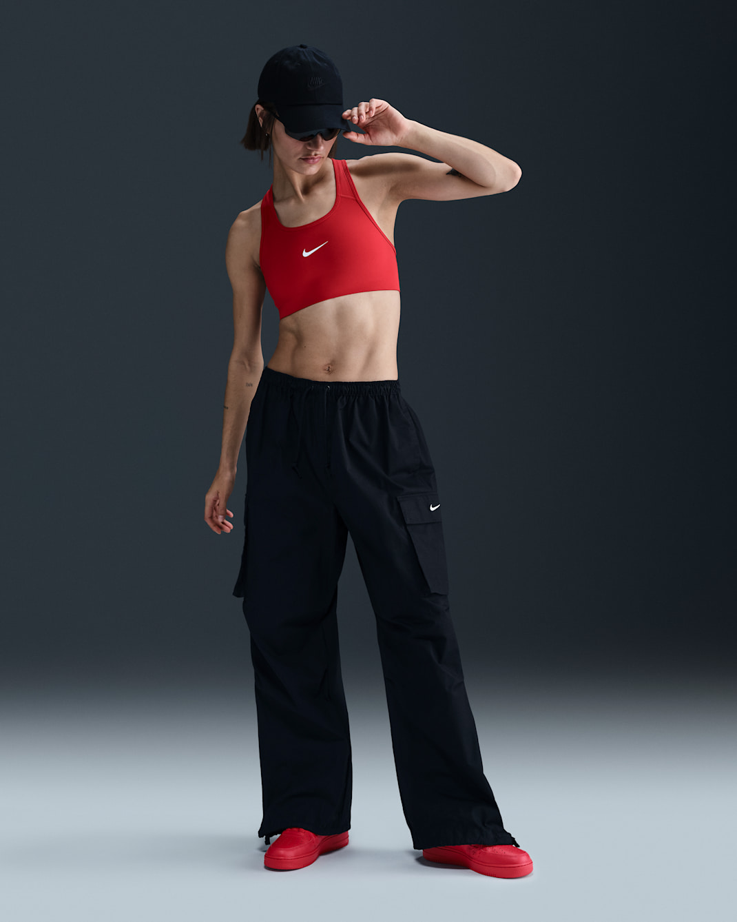 Nike Sportswear Women's Mid-Rise Oversized Cargo Trousers - Black/White