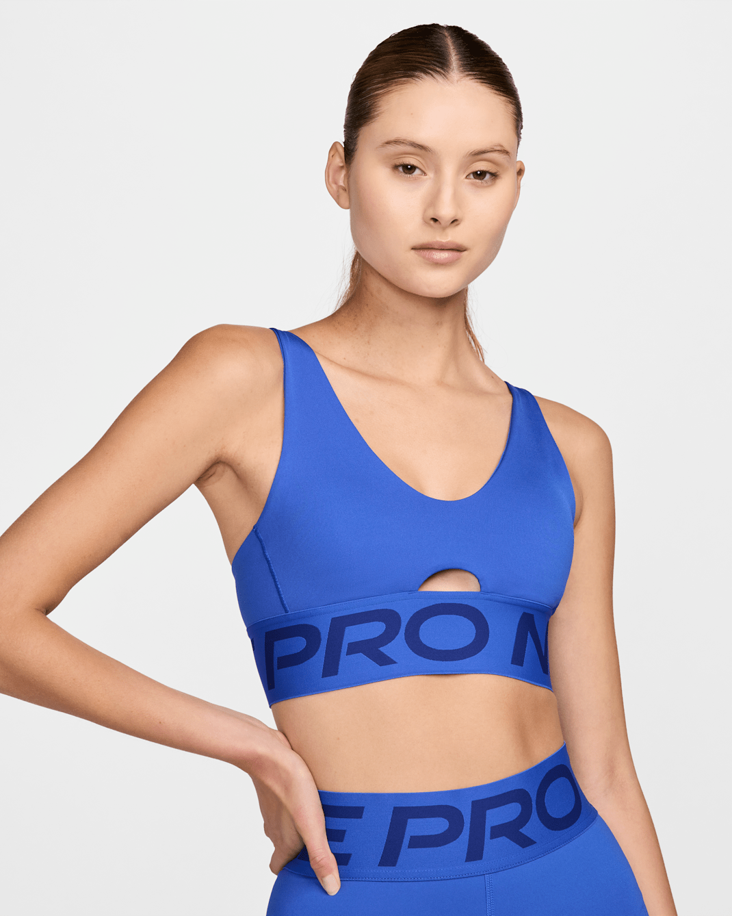 Nike Pro Indy V 領女款中度支撐型襯墊運動內衣 - Hyper Royal/Deep Royal Blue/白色