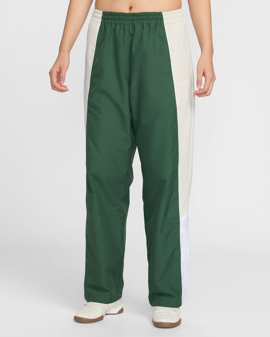 나이키 스포츠웨어 여성 오버사이즈 미드라이즈 트랙 팬츠 - 퍼/라이트 본/화이트/세일